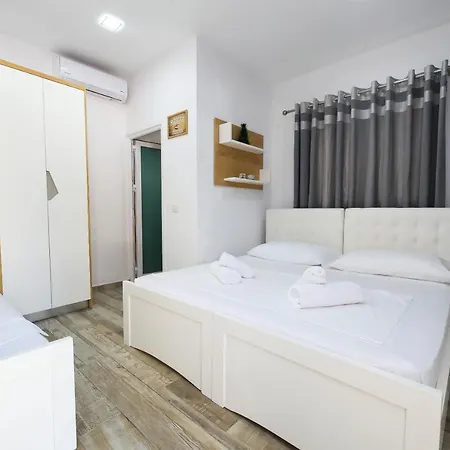 Legend 1 Vlorë